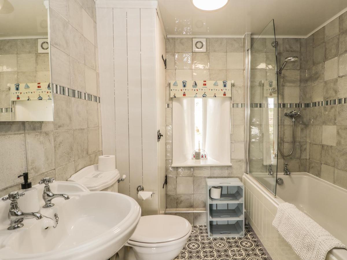 Honey Bee Cottage Скарборо Екстер'єр фото